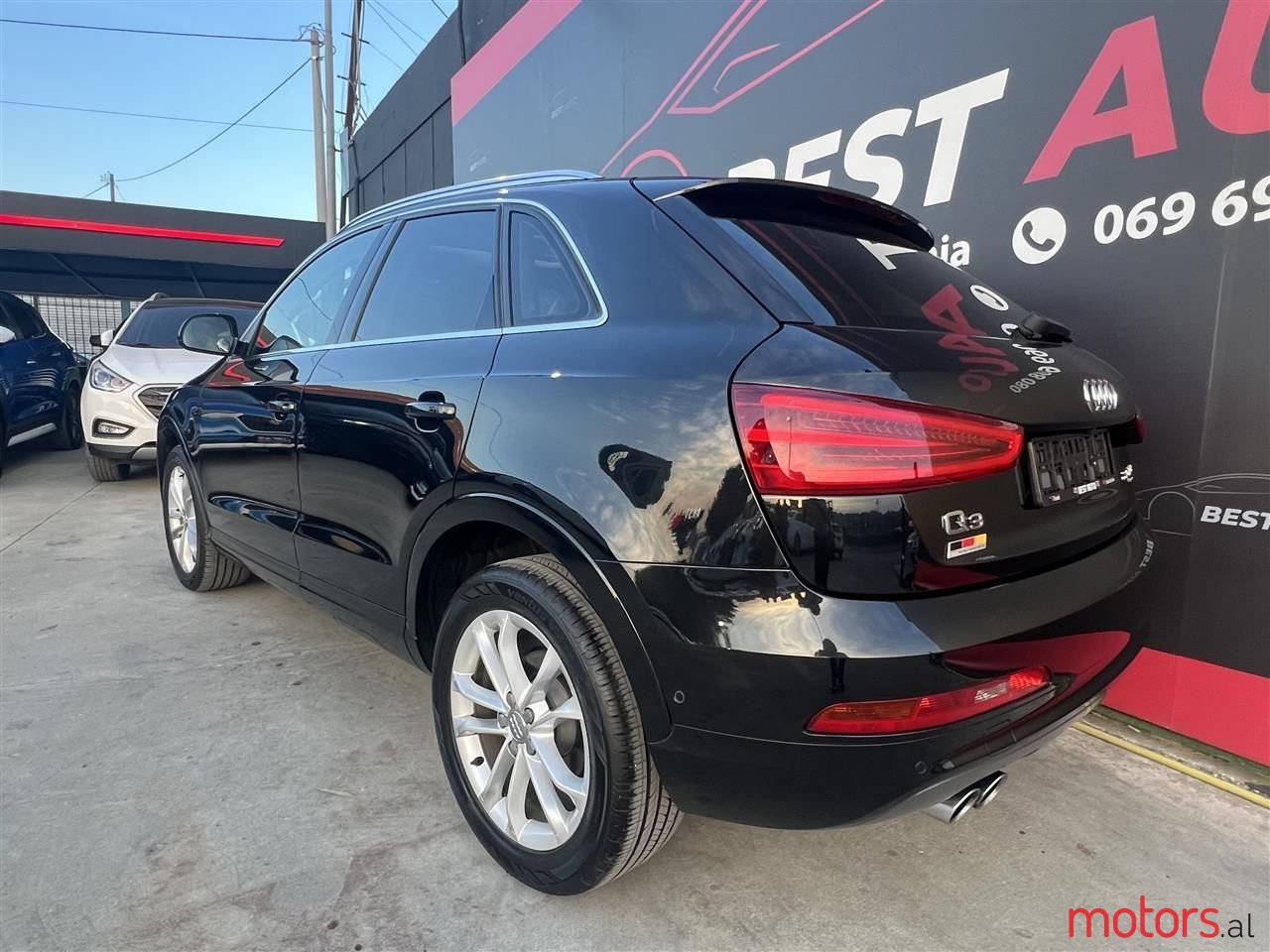 2013' Audi Q3 photo #5