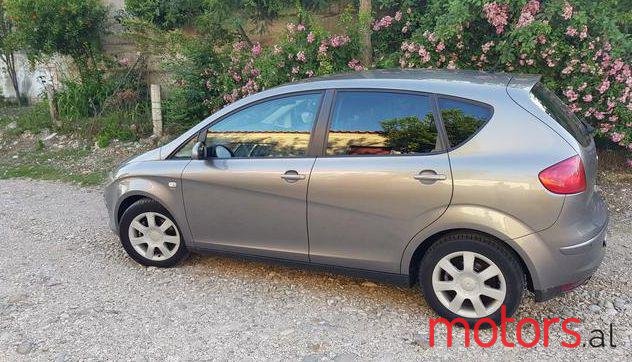 2005' SEAT Altea photo #1