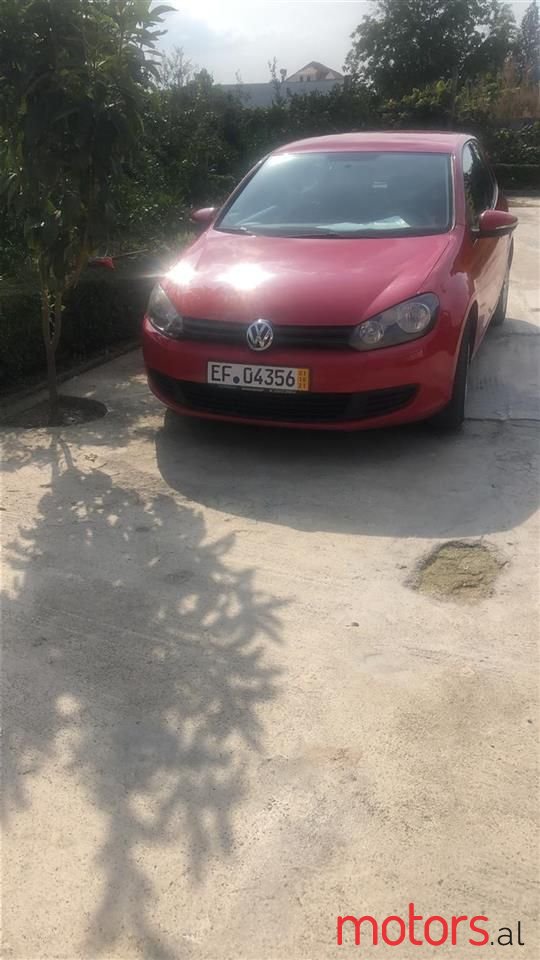 2010' Volkswagen Golf photo #5