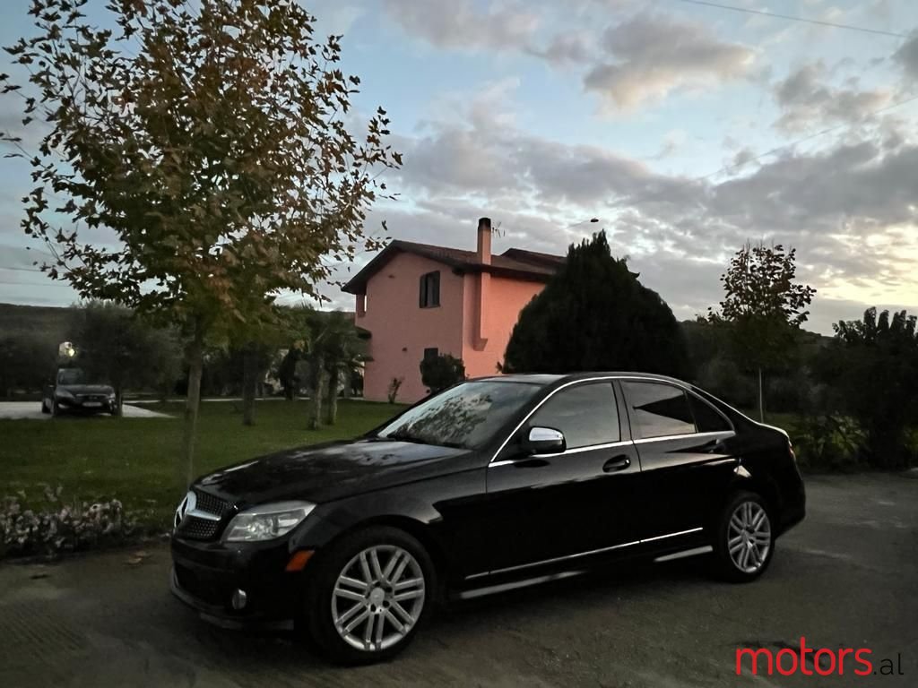 2008' Mercedes-Benz C 300 photo #2
