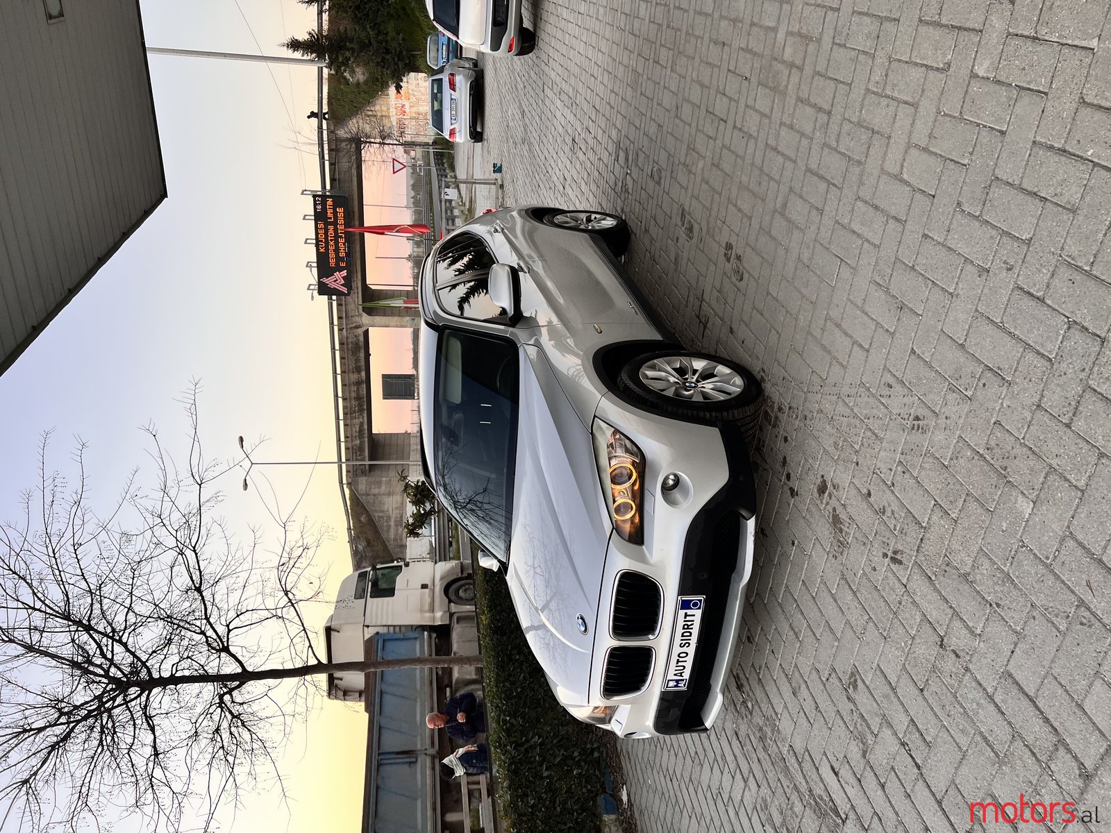 2011' BMW X1 photo #3