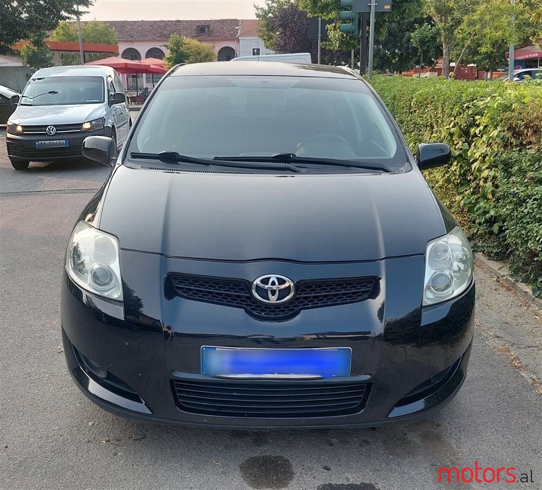 2008' Toyota Auris photo #1