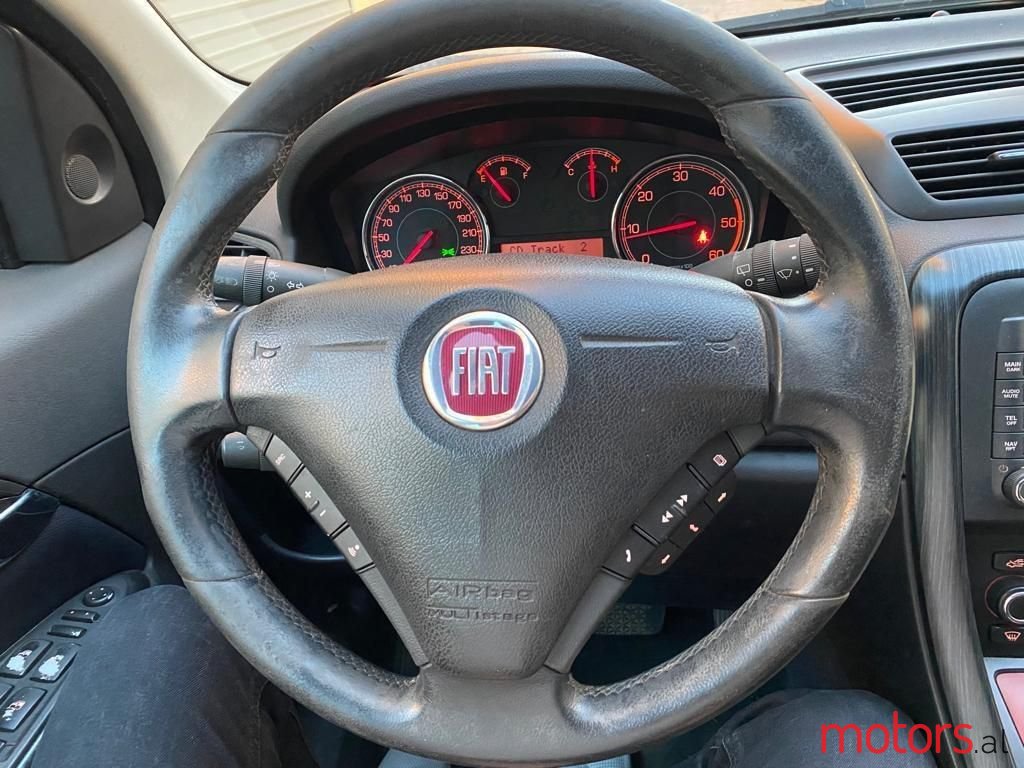 2009' Fiat Croma photo #2