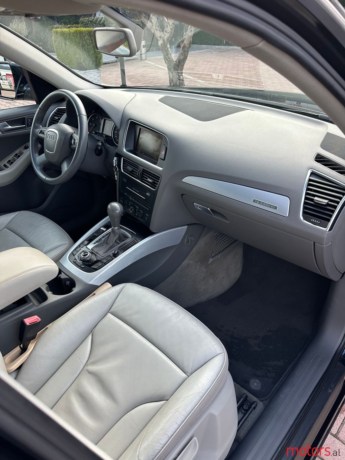 2012' Audi Q5 photo #4