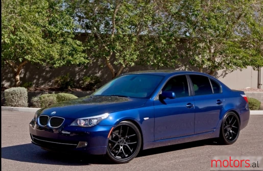 2009' BMW 528 photo #1