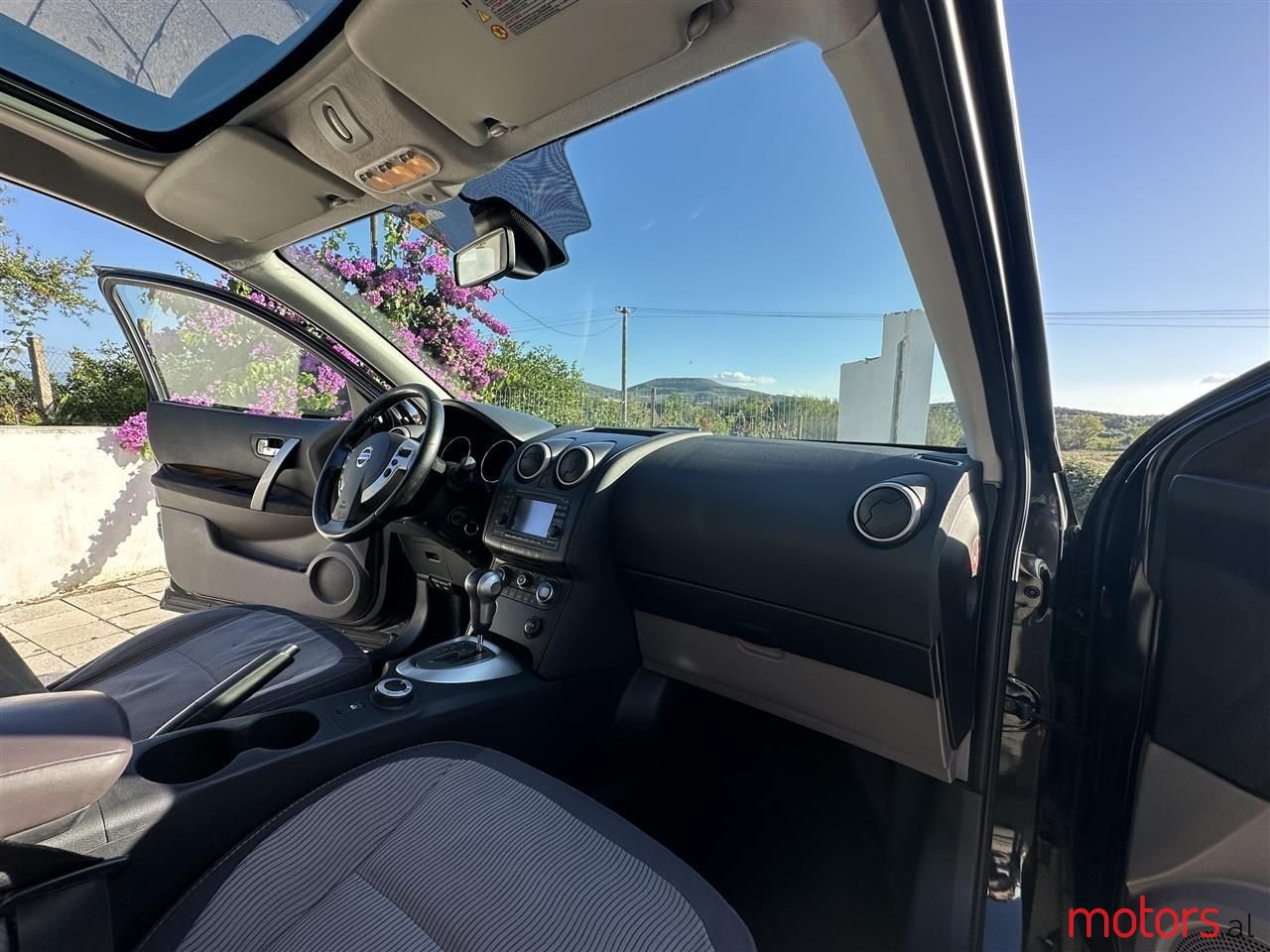 2010' Nissan Qashqai photo #2