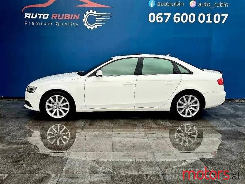 2012' Audi A4 photo #1