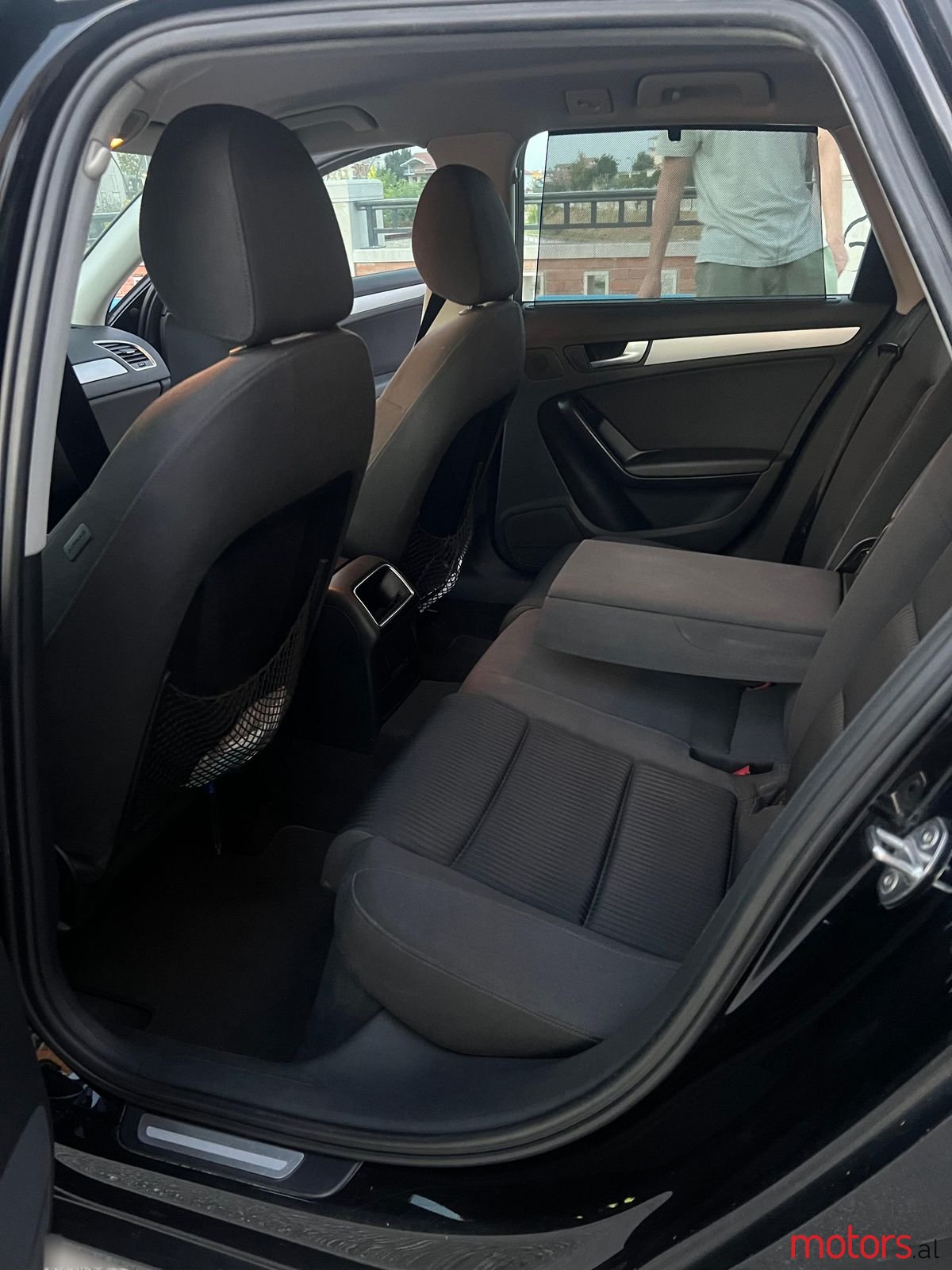 2011' Audi A4 photo #2