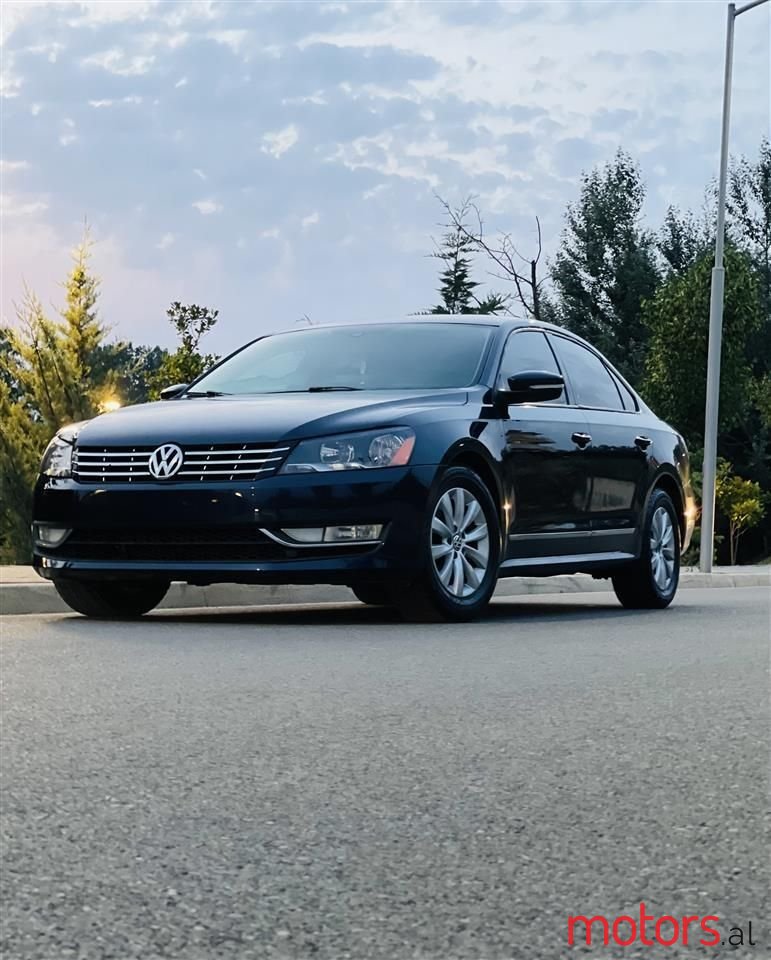 2013' Volkswagen Passat photo #1