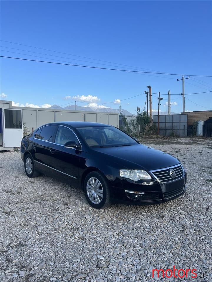 2008' Volkswagen Passat photo #4