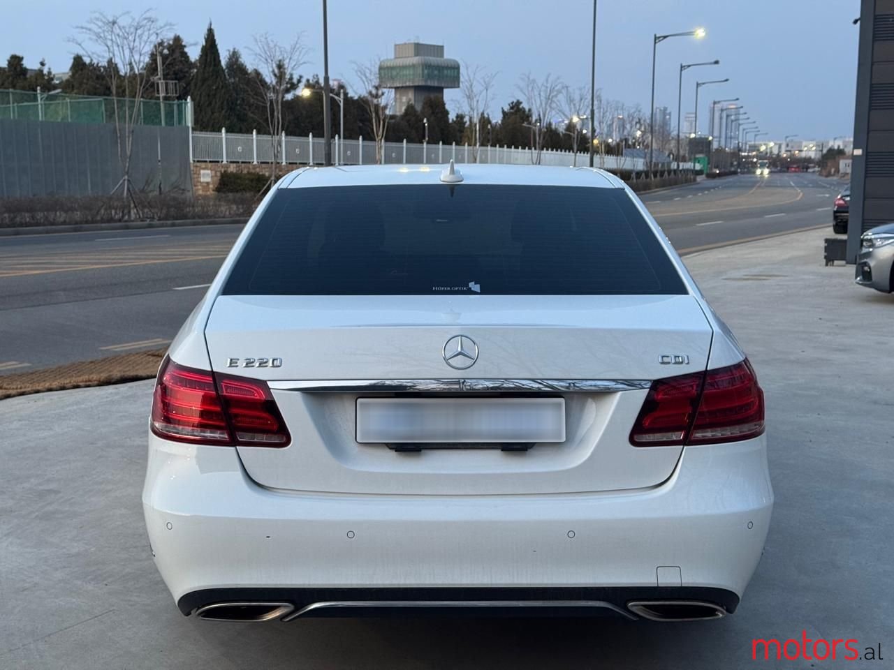 2014' Mercedes-Benz E 220 photo #2