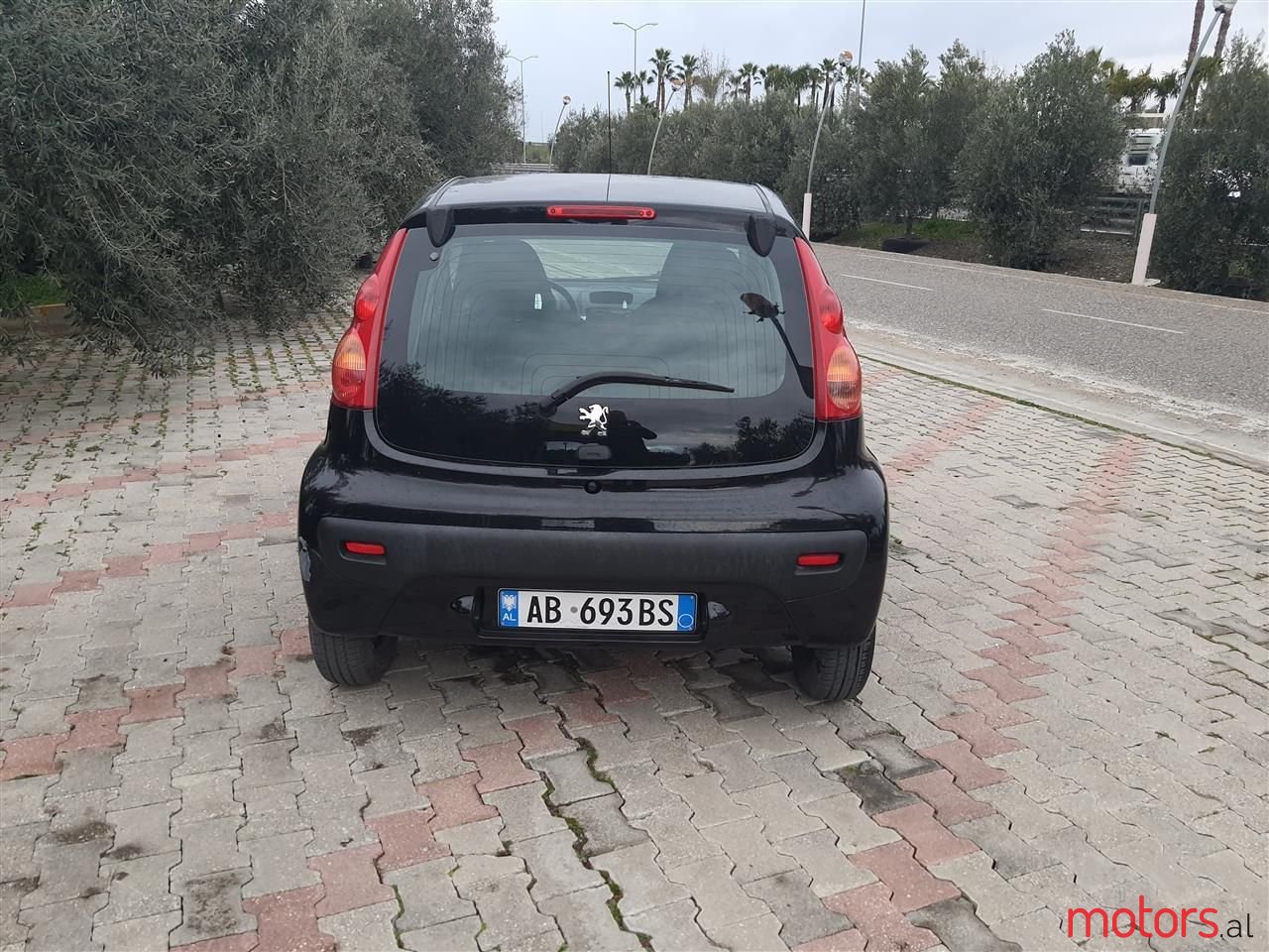 2009' Peugeot 107 photo #4