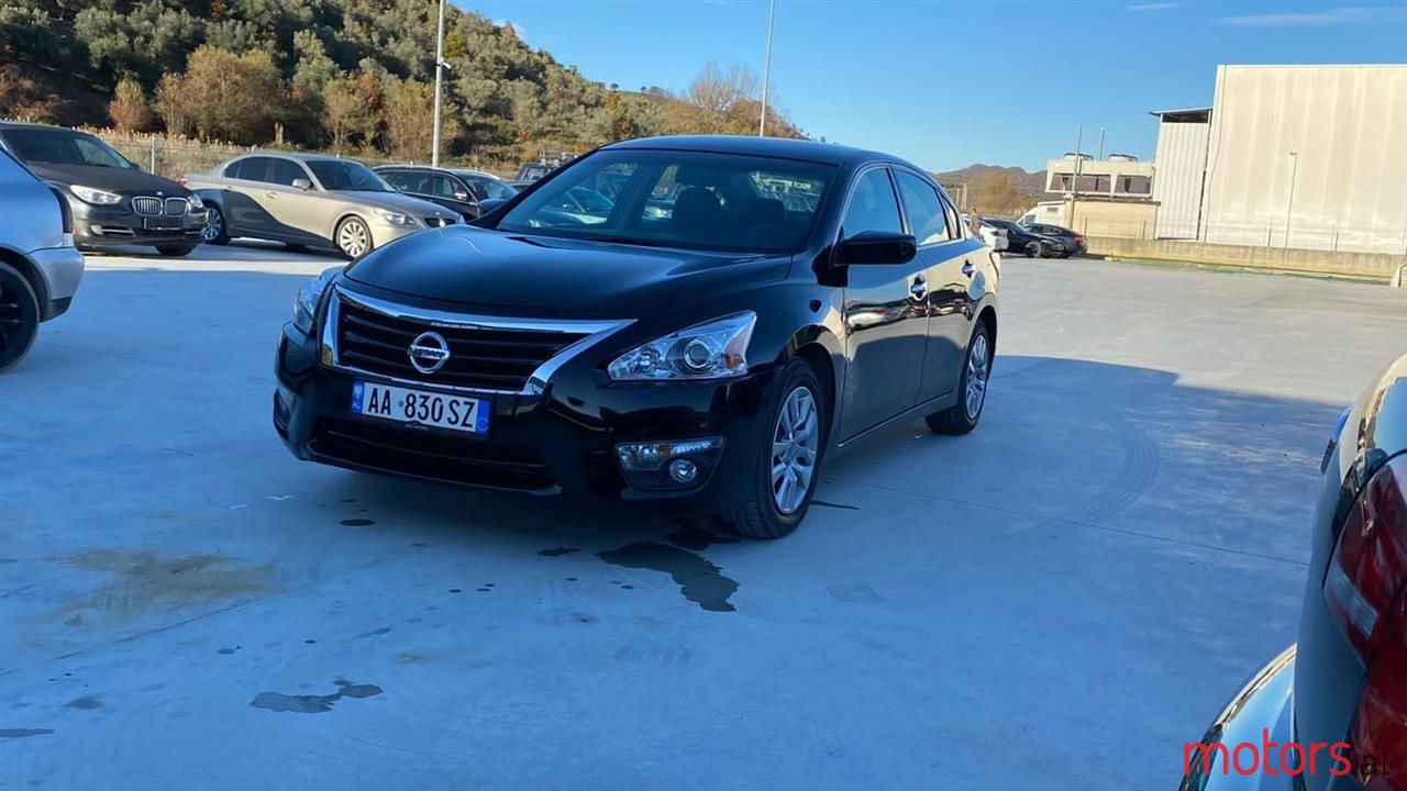 2013' Nissan Altima photo #1