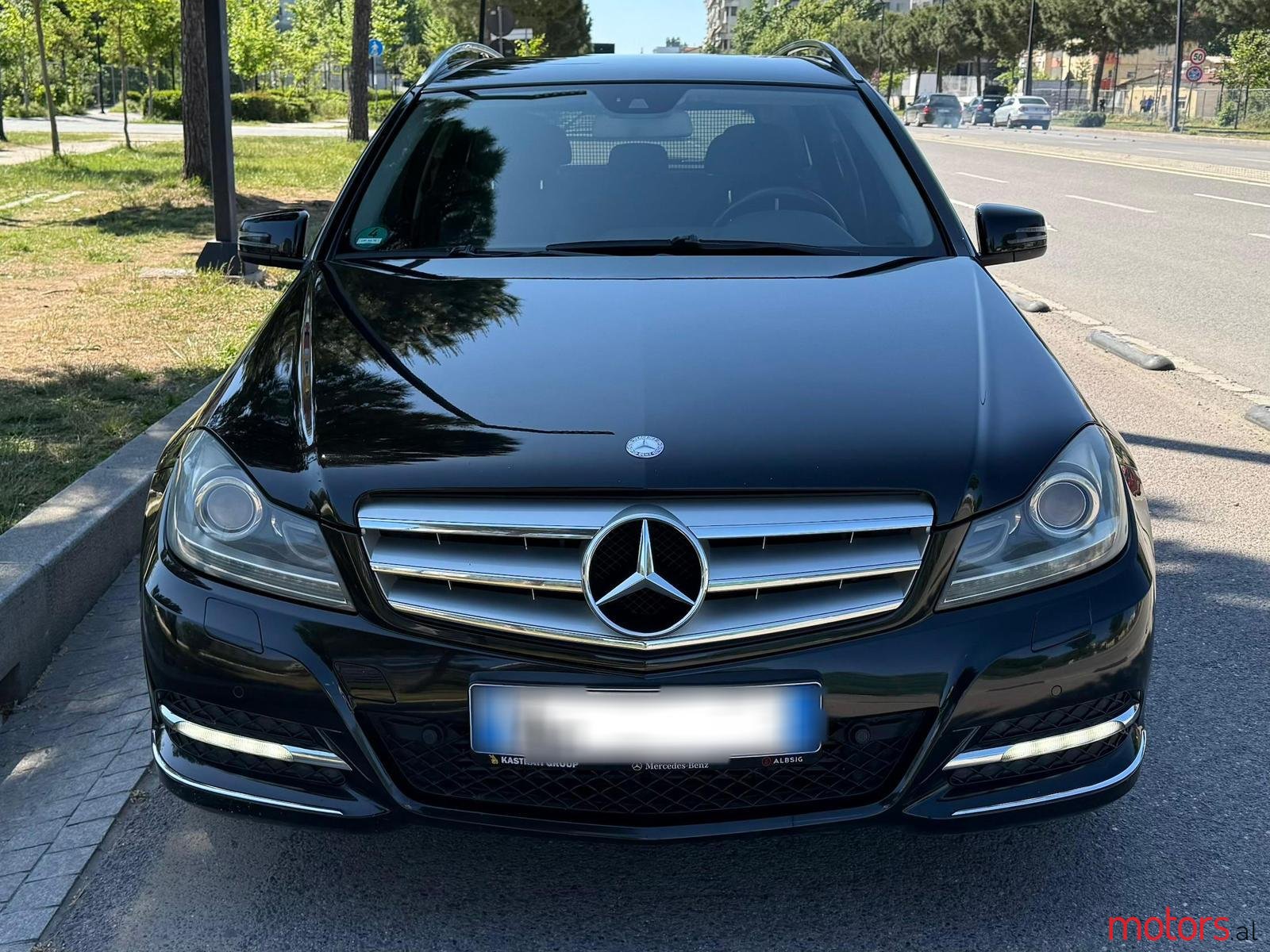 2013' Mercedes-Benz C 220 photo #1