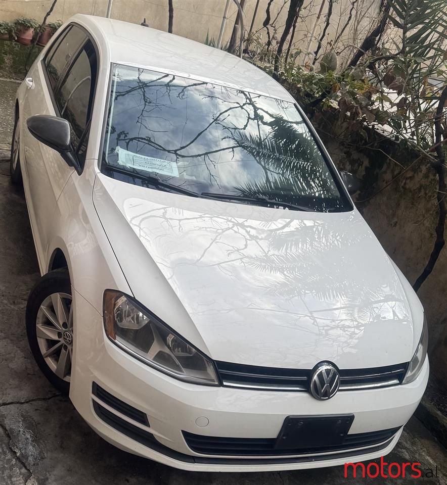 2016' Volkswagen Golf photo #5