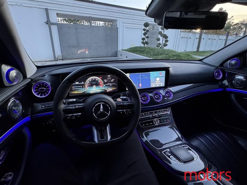 2017' Mercedes-Benz E 220 photo #3