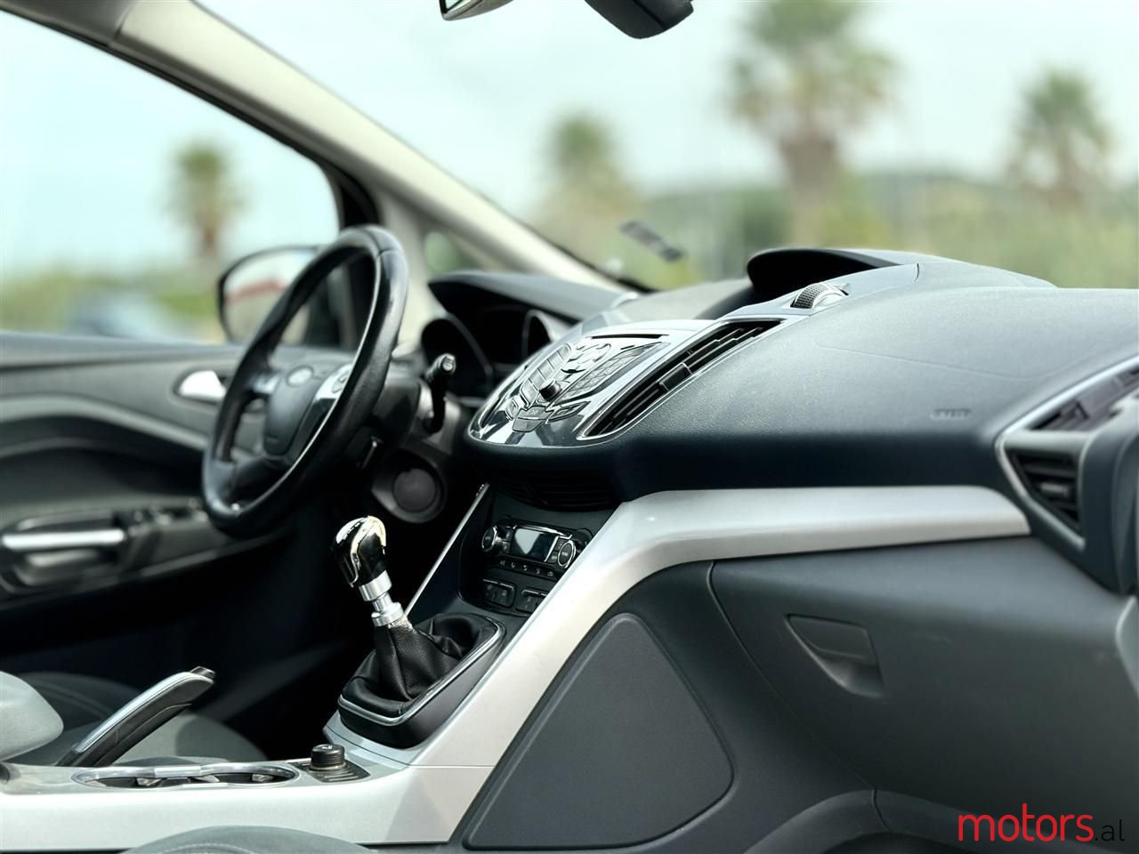 2012' Ford C-MAX photo #5