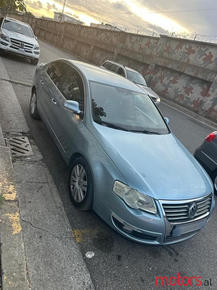2006' Volkswagen Passat photo #3