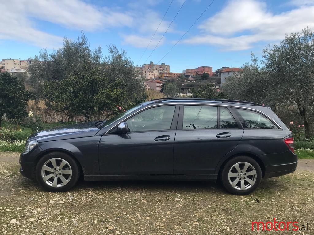 2008' Mercedes-Benz C 220 photo #3