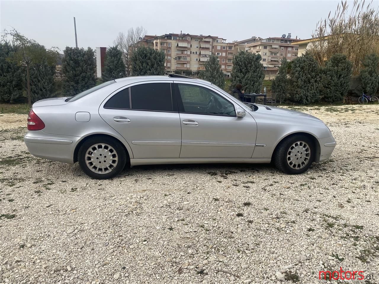 2006' Mercedes-Benz E 220 photo #3