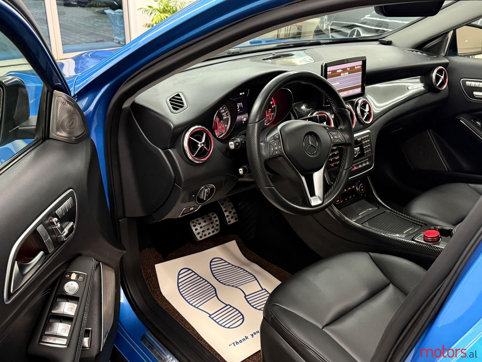 2015' Mercedes-Benz GLA 200 photo #3
