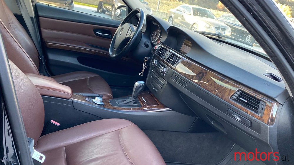 2008' BMW 328 photo #5