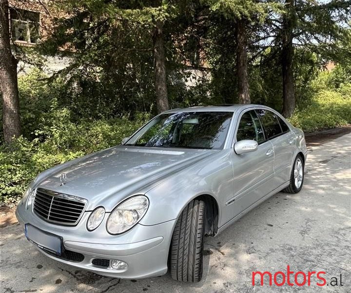 2004' Mercedes-Benz E 200 photo #6