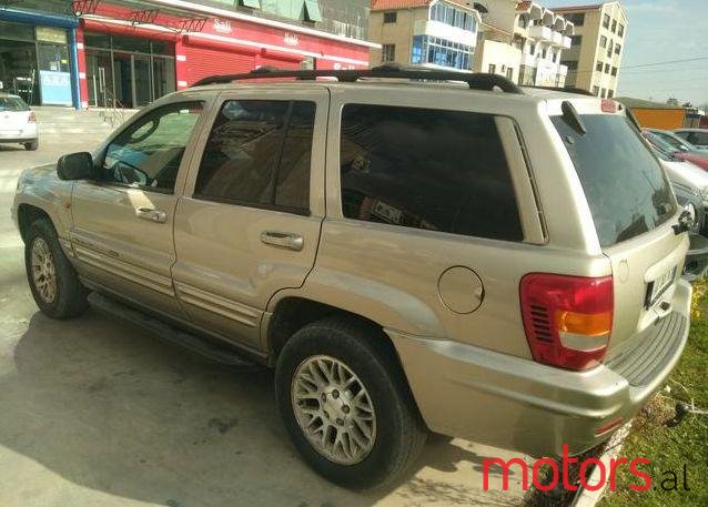 2002' Jeep Grand Cherokee photo #1