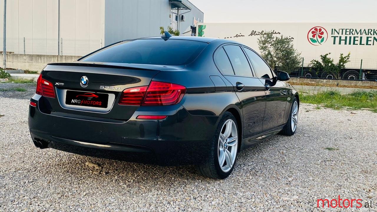 2014' BMW 5 Series photo #4