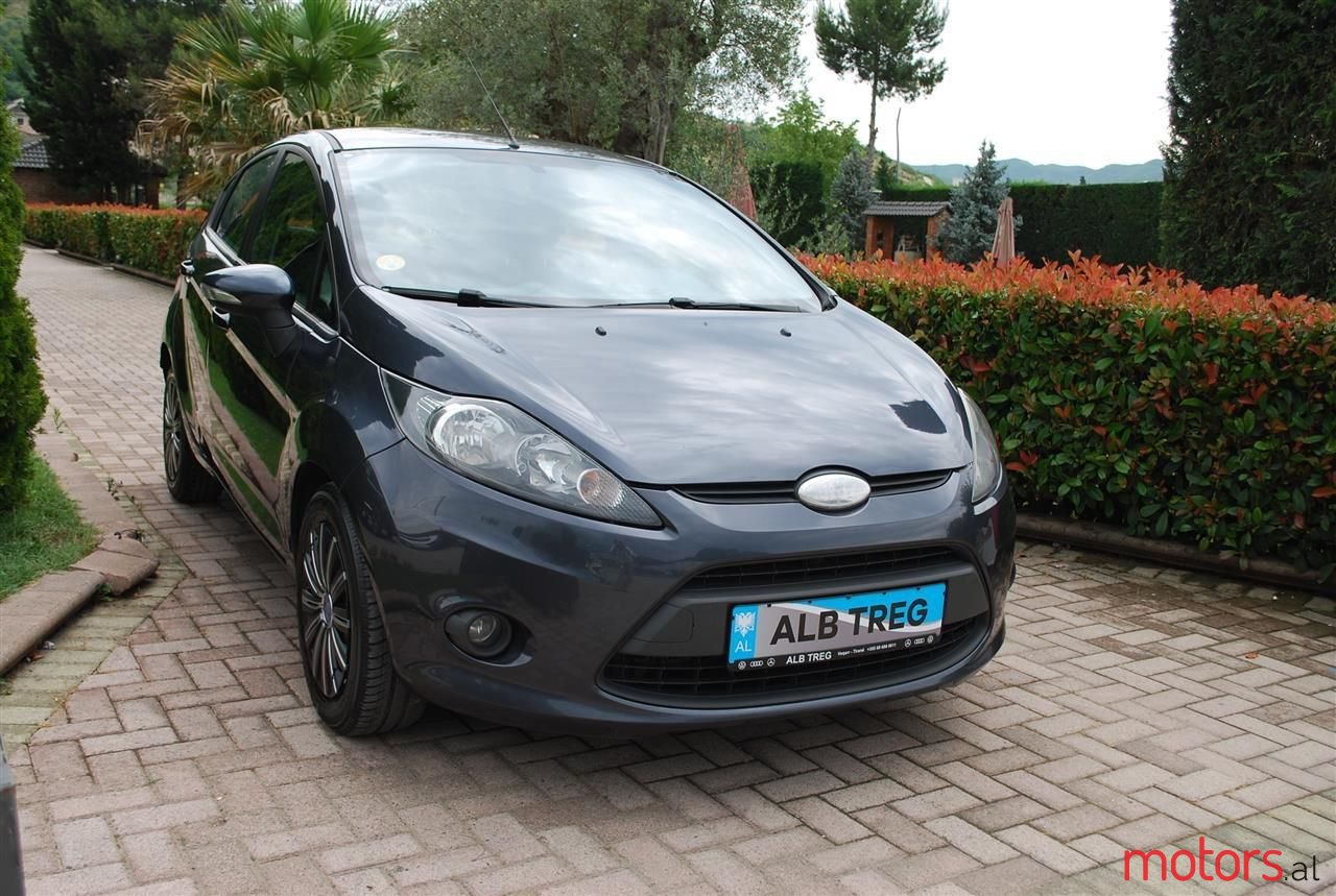 2010' Ford Fiesta photo #3