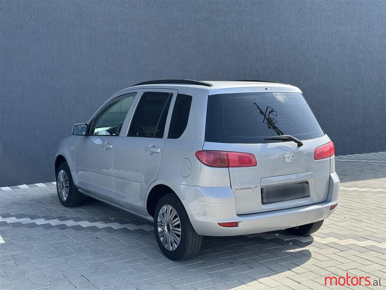 2004' Mazda 2 photo #3