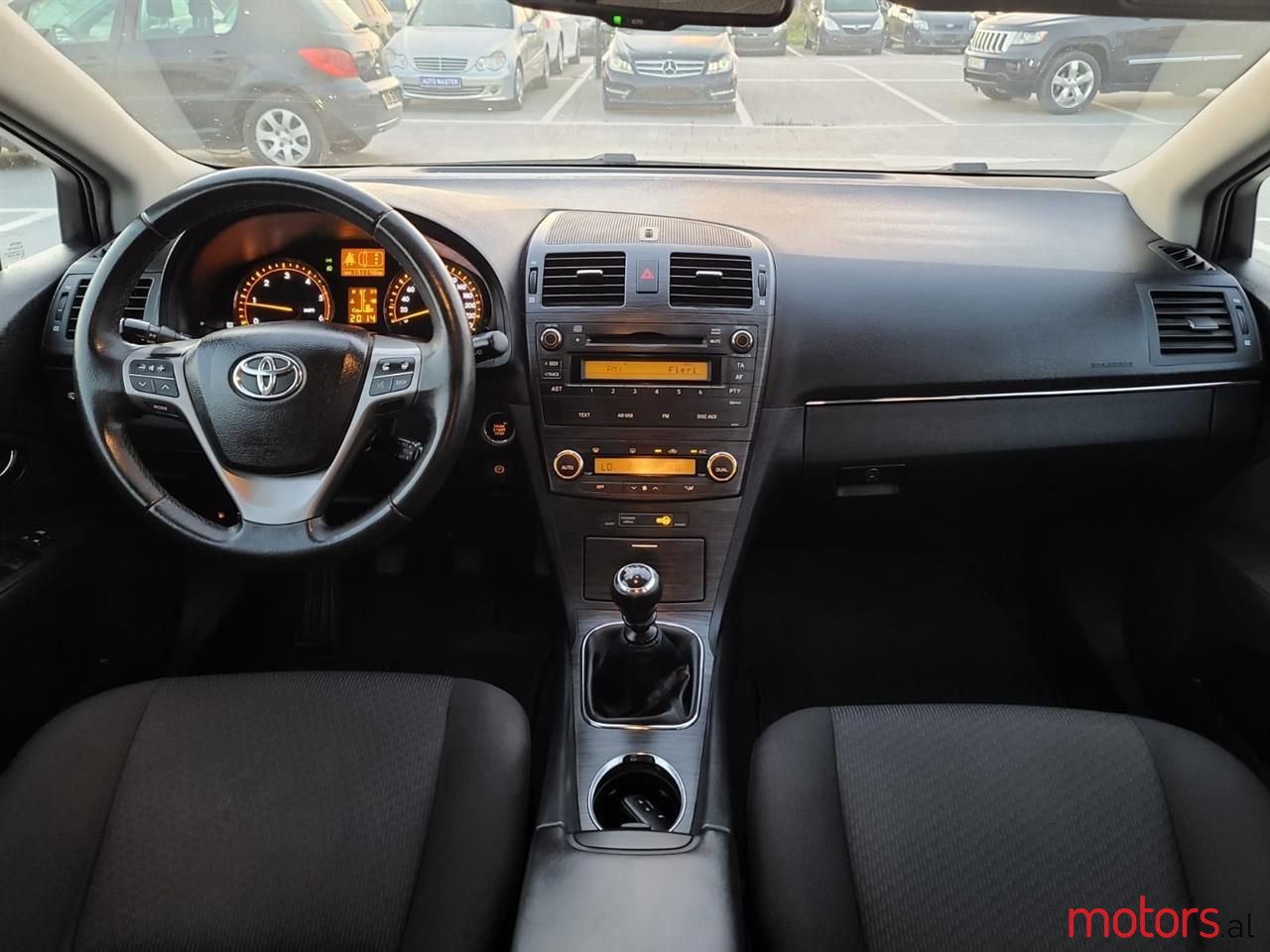 2009' Toyota Avensis photo #4