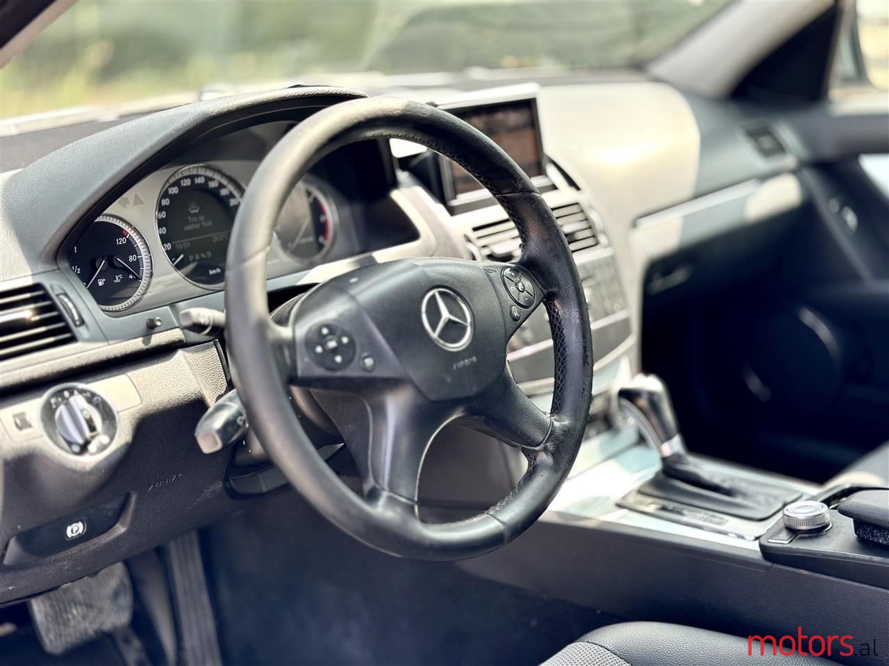 2009' Mercedes-Benz C 220 photo #3