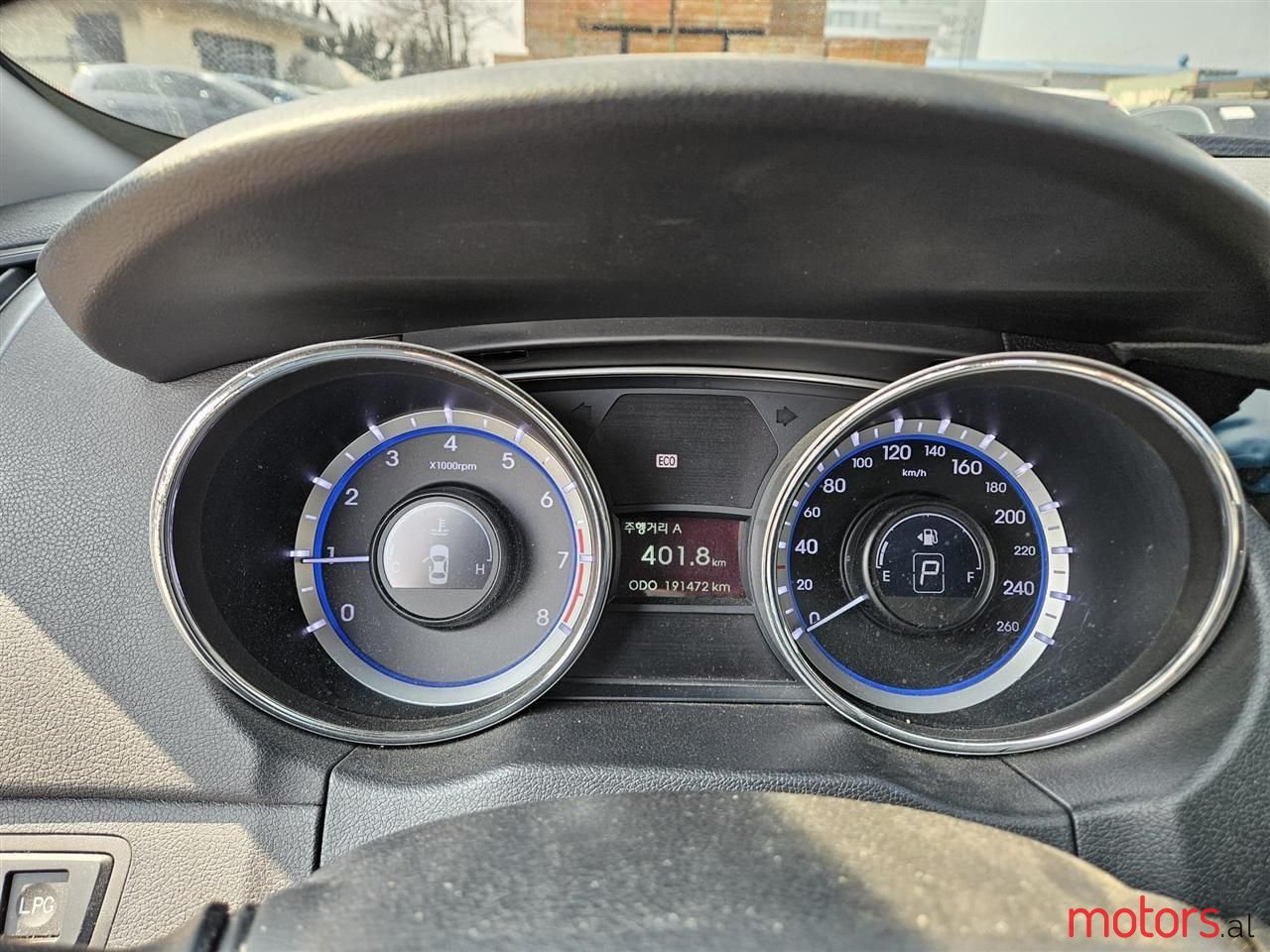 2010' Hyundai Sonata photo #4