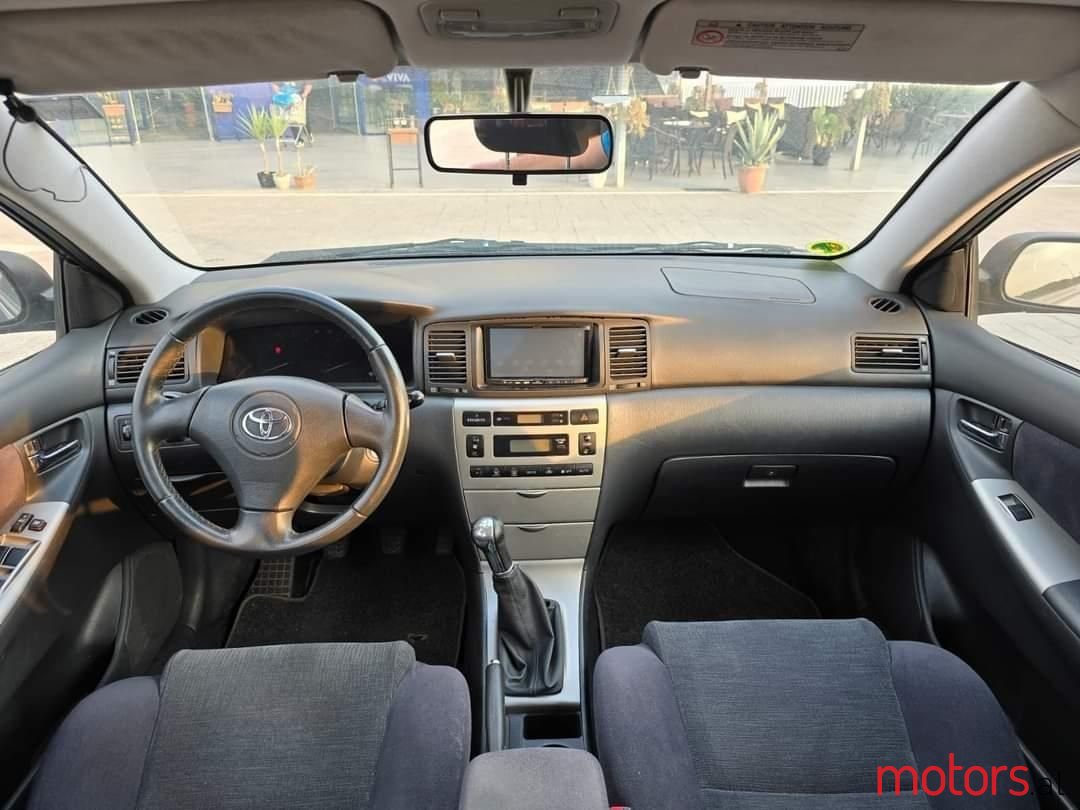 2004' Toyota Corolla photo #4