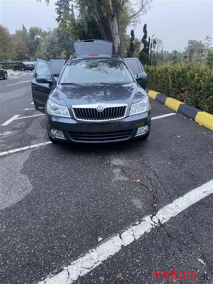 2012' Skoda Octavia photo #5