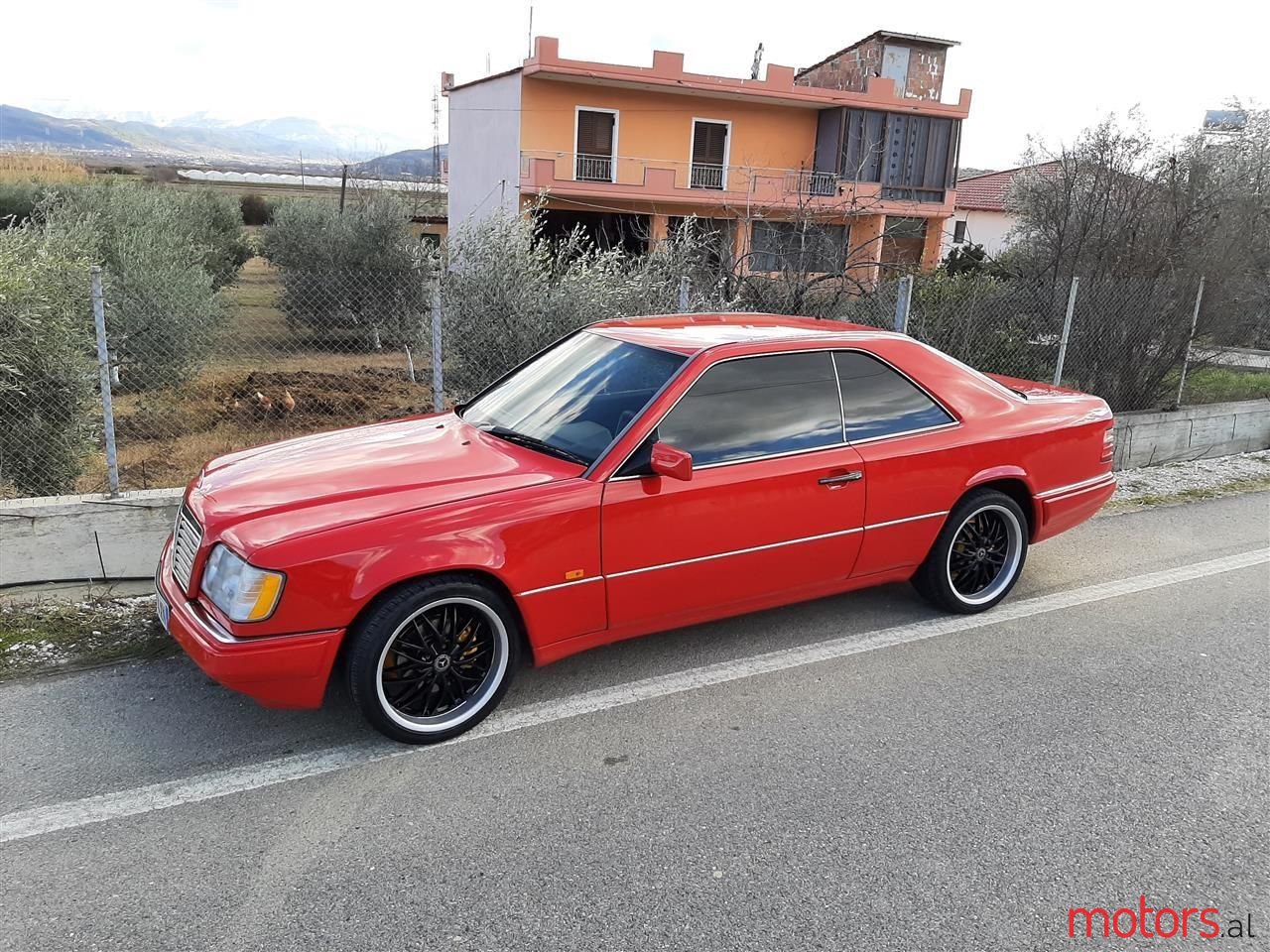 1992' Mercedes-Benz E 200 photo #1