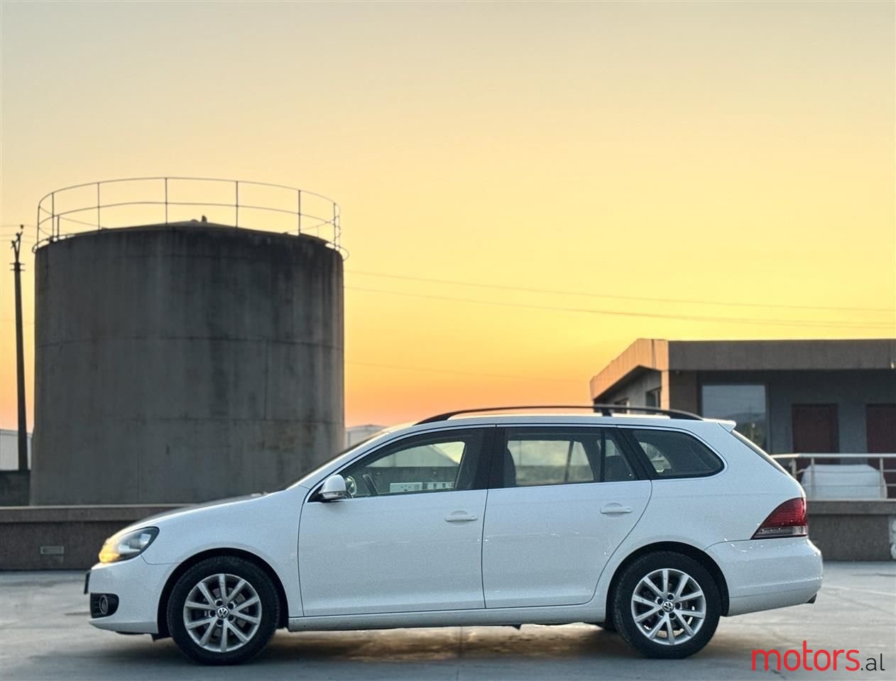 2013' Volkswagen Golf photo #5