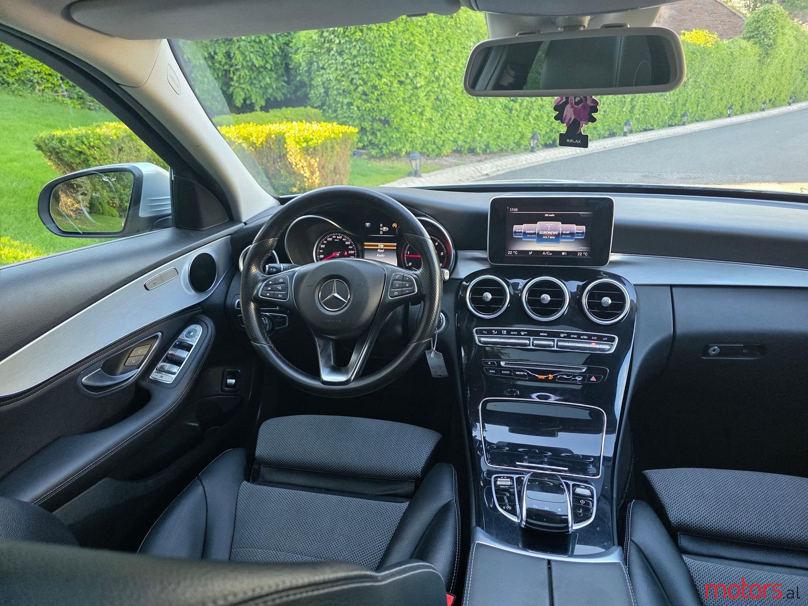 2015' Mercedes-Benz C 220 photo #5