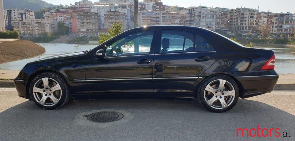 2005' Mercedes-Benz C 200 photo #2