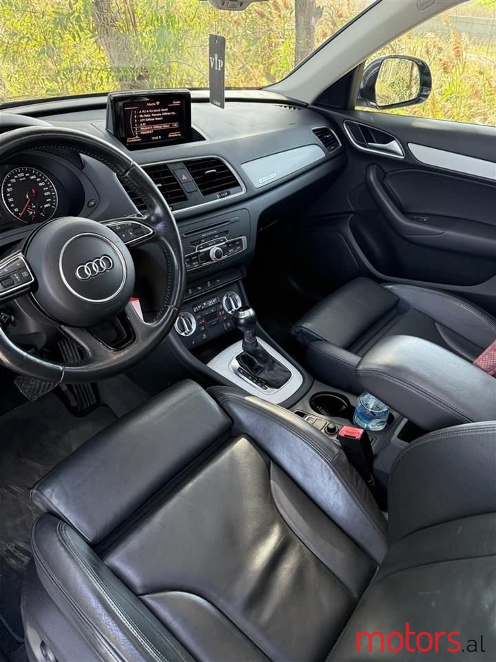 2013' Audi Q3 photo #5