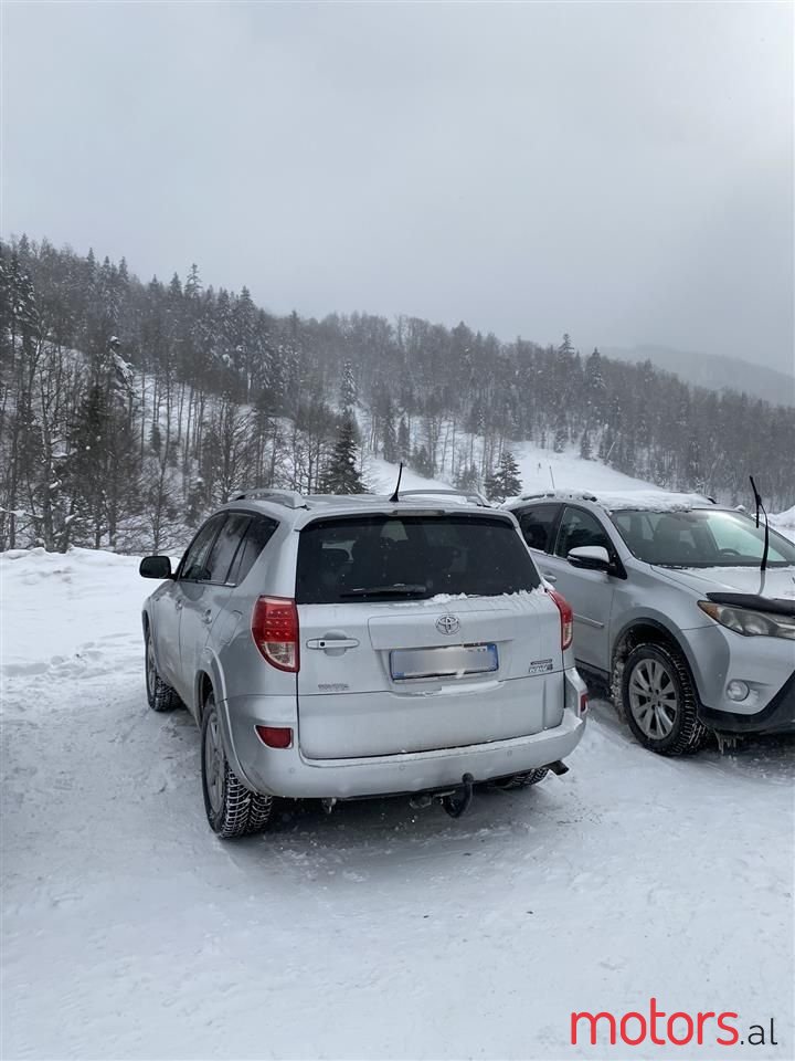 2008' Toyota RAV4 photo #4