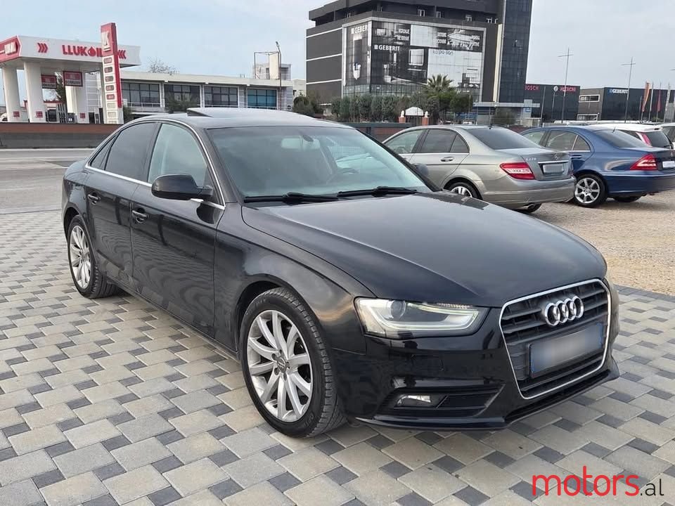 2013' Audi A4 photo #2