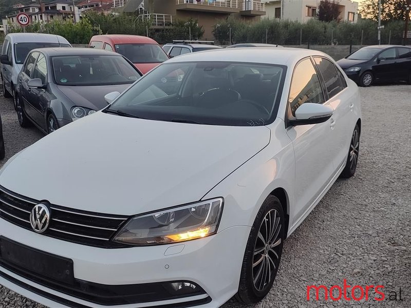 2015' Volkswagen Jetta photo #1