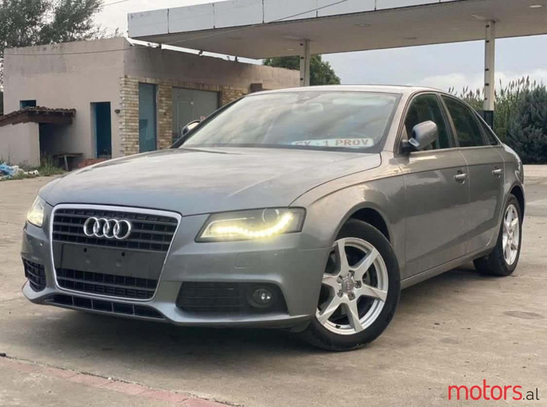 2010' Audi A4 photo #1