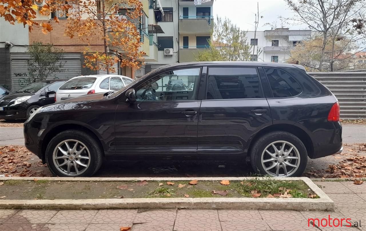 2007' Porsche Cayenne photo #6