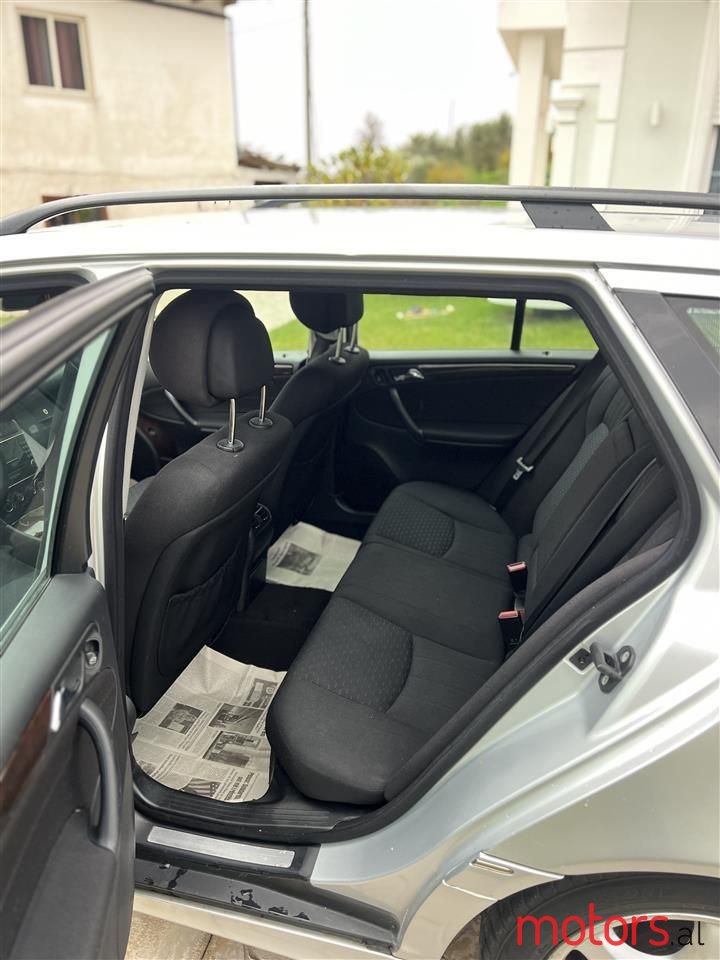 2006' Mercedes-Benz C 220 photo #4