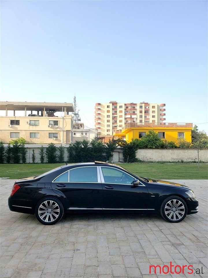 2009' Mercedes-Benz S 350 photo #4