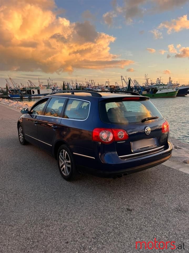 2006' Volkswagen Passat photo #5