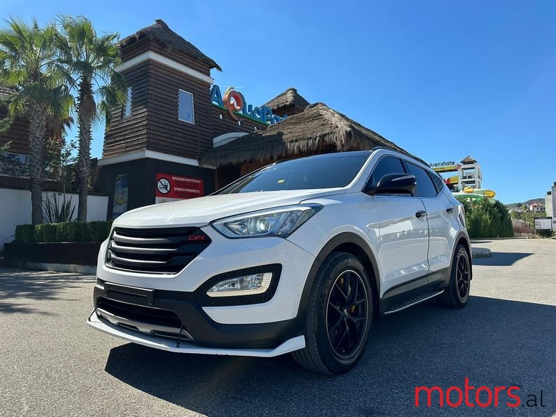 2014' Hyundai Santa Fe photo #2